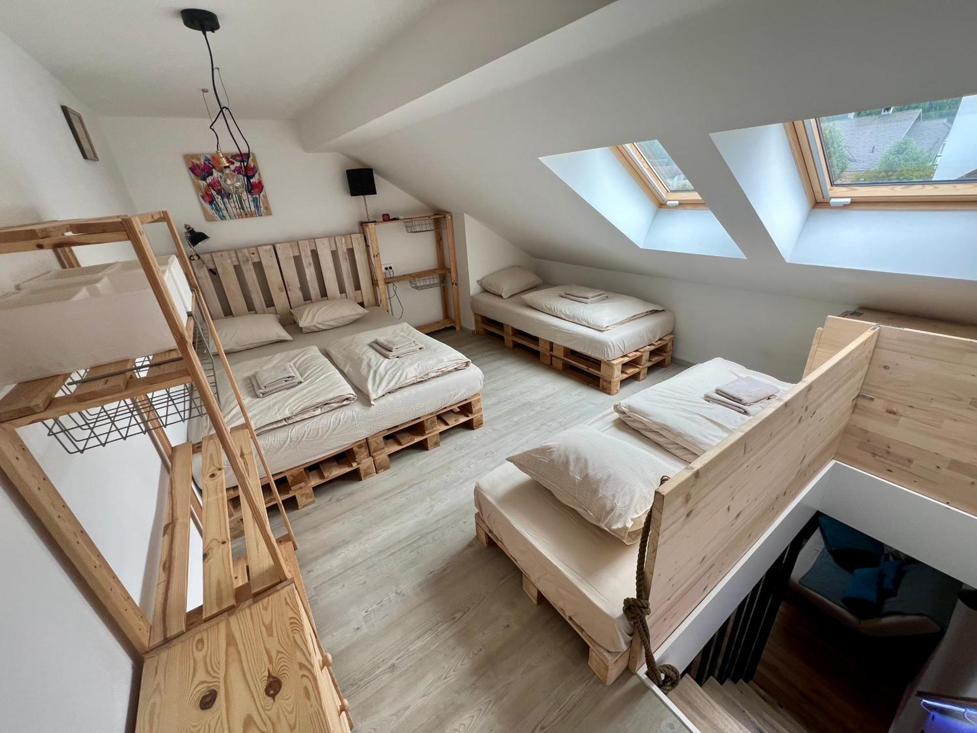 크라니스카고라 Sport & Sunny Cosy Alpine Retreat 아파트 외부 사진